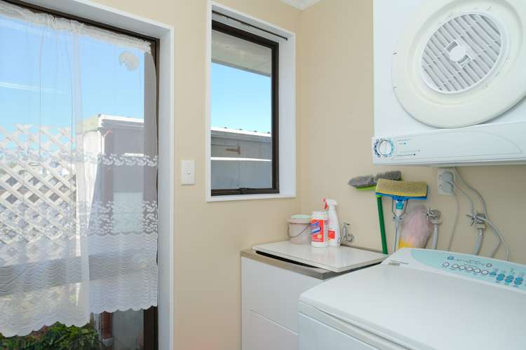 227e Oxford Street South Dunedin_11