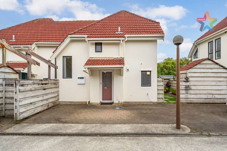 2/72 Waiwhetu Road Waiwhetu_16