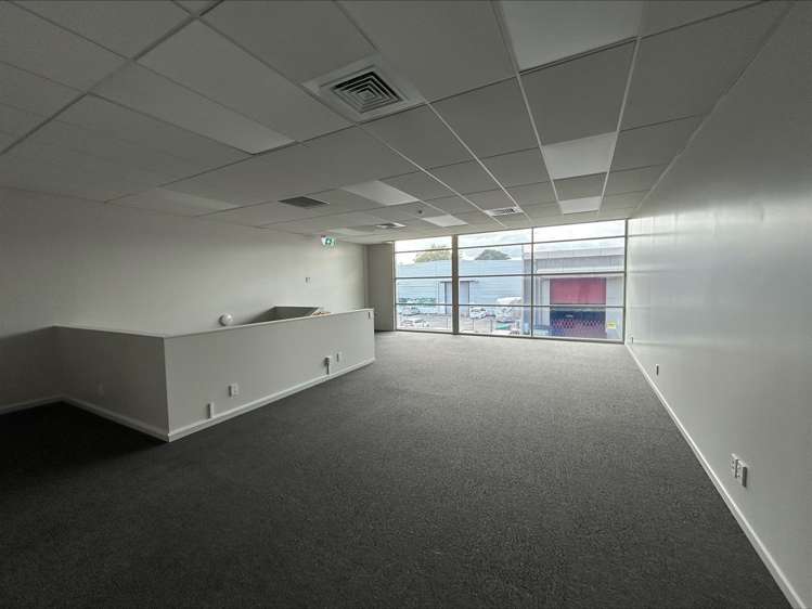 61E Hugo Johnston Drive Penrose_4