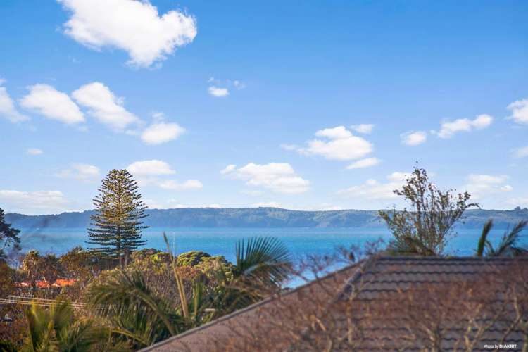 872 Beach Road Waiake_5