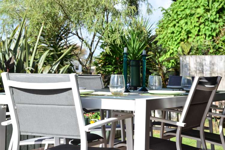 50 Tomin Road Glenview_10