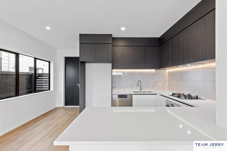 49 Whare Kauri Road Takanini_4