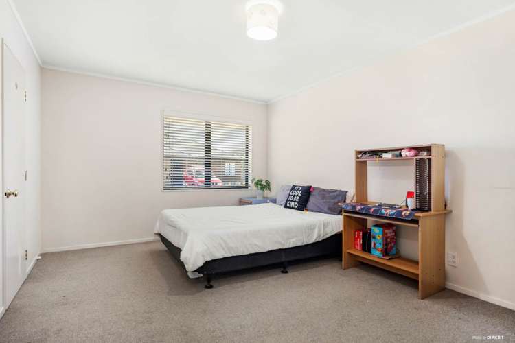 36 Eroni Clarke Close Flat Bush_9