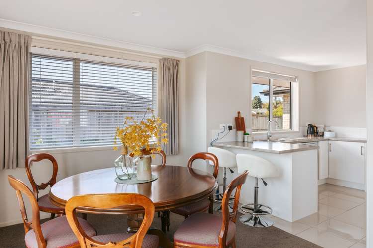 12 Fairfax Crescent Pyes Pa_7