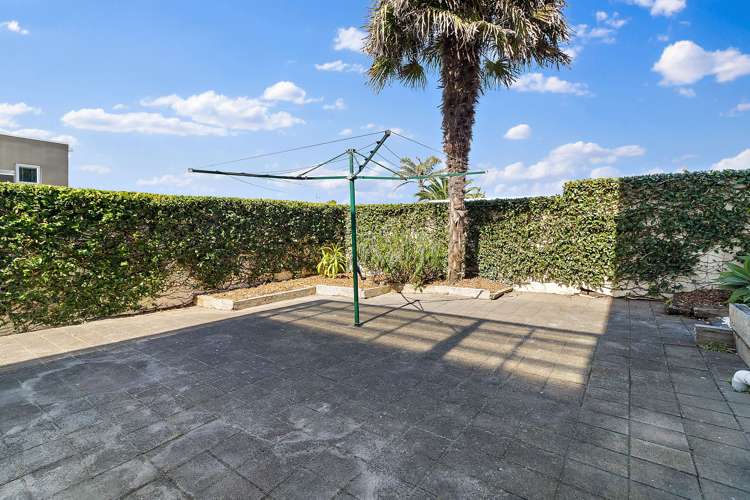 42 Seacliffe Road Hillsborough_27