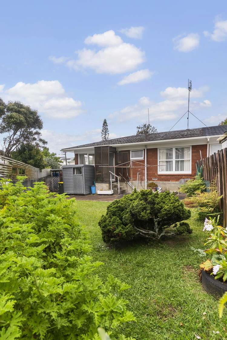 2/44 Diana Drive Glenfield_27