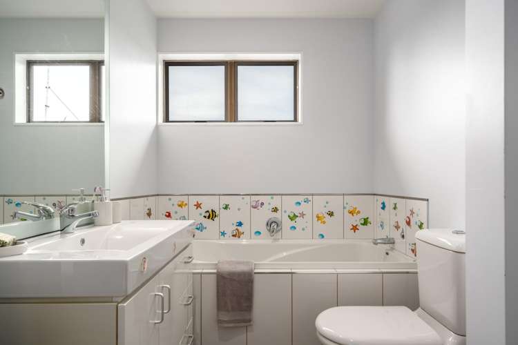 28 Greyfriars Crescent Tawa_19