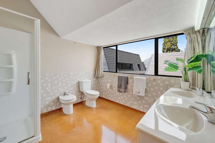 12 Dayspring Way Pakuranga_39