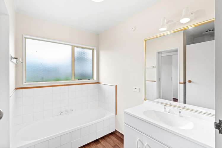 3 Kirkcaldie Grove Levin_9