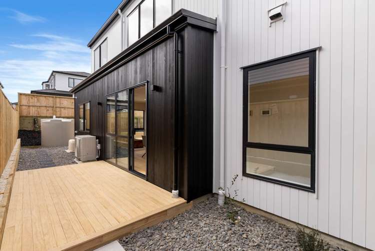 63 Malahide Drive Flat Bush_33