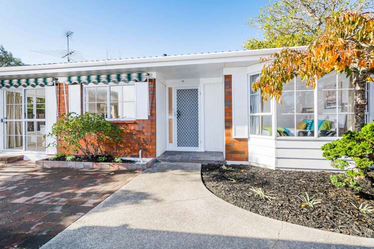 2/6 Jutland Road Hauraki_0