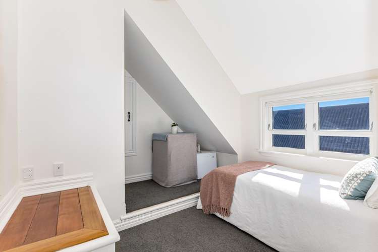 27 Princess Terrace Newtown_13