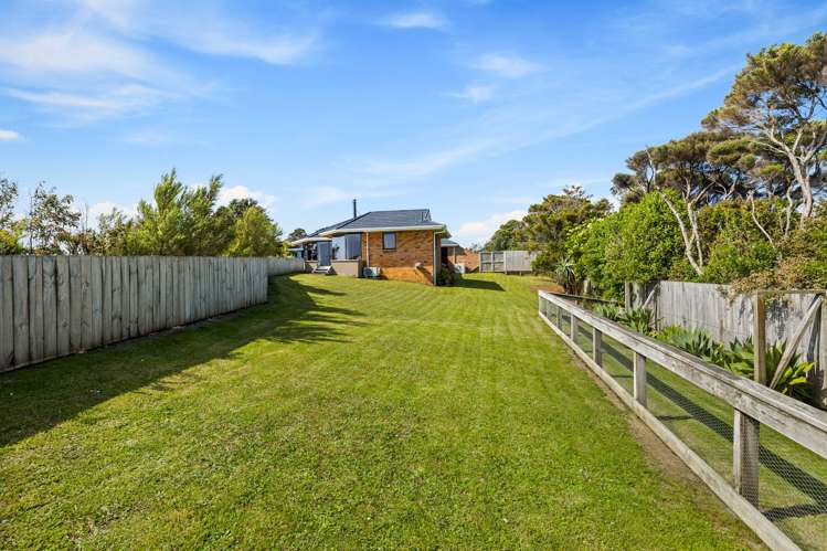 175 Oaia Road Muriwai Beach_30