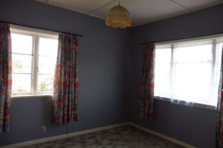 148 McLean Street 2120_8