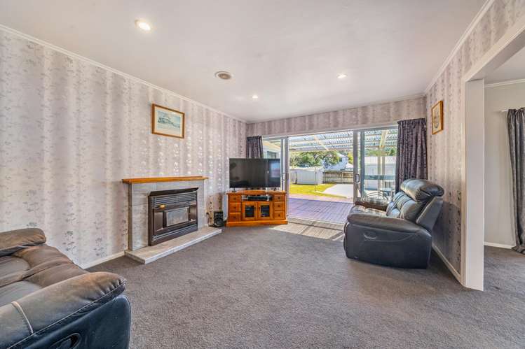 84 Shakespeare Avenue Trentham_10