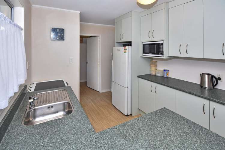 17 Chantal Place Red Hill_8