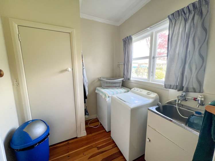 38 Queen Street Dannevirke_10