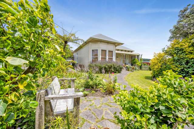 207 Egmont Street Patea_2