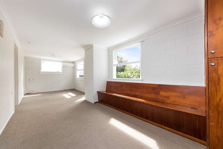 6 Kia Ora Road Beach Haven_13