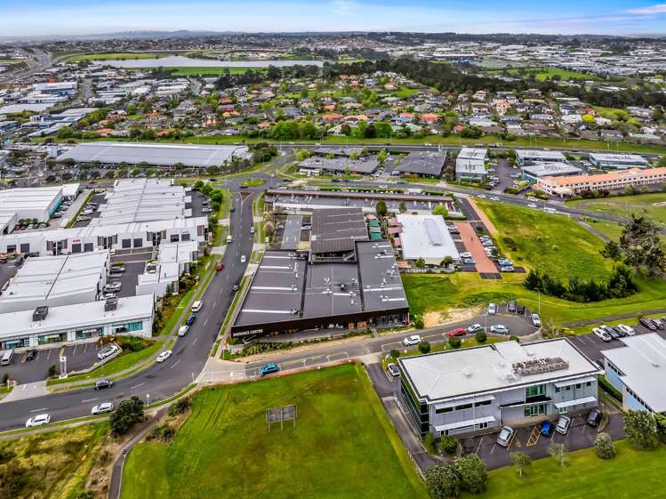 4/8 Oracle Drive Albany_7