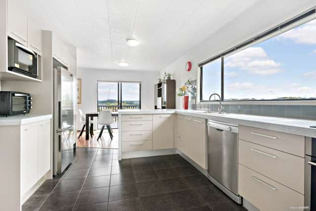 1/8 Sevilla Place Unsworth Heights_1