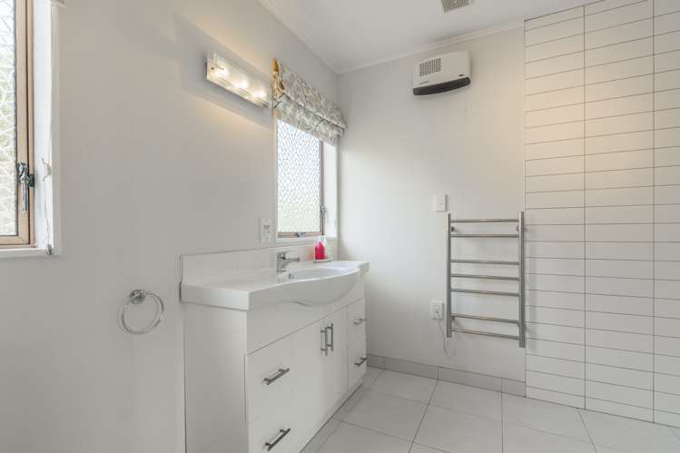 2a Tudor Court Paraparaumu Beach_13