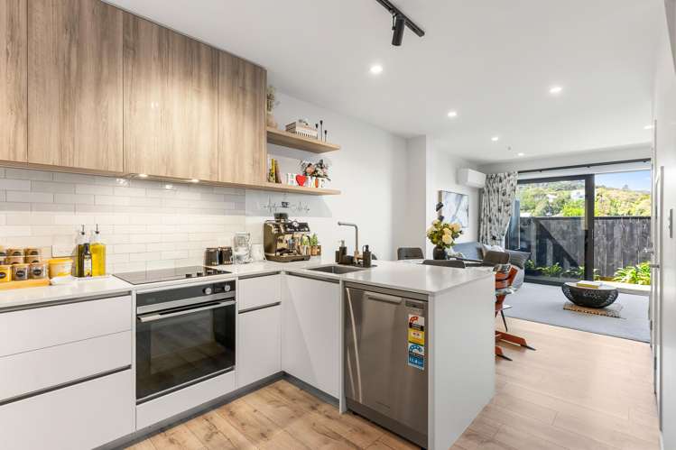 14 Ara Toutouwai Karori_5