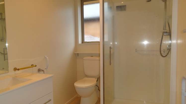 2/1 Blairdon Place Bishopdale_8