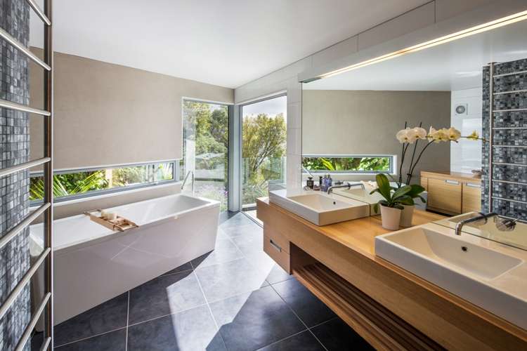 615a Marine Drive Days Bay_11