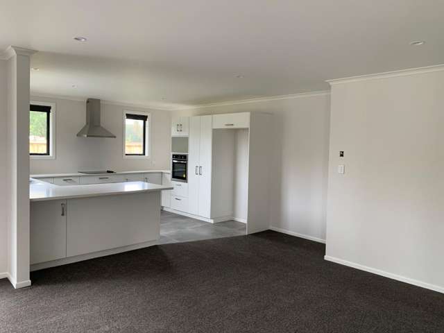 2 Railway Road 11337_3