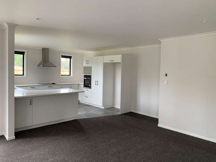 2 Railway Road 11337_3