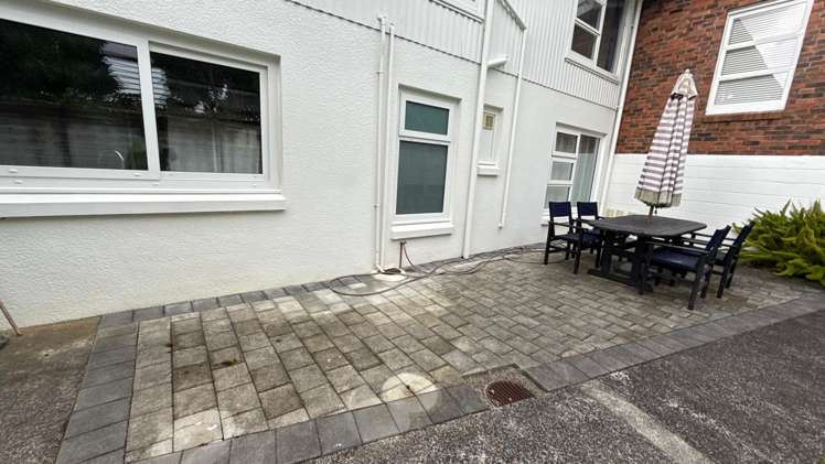 1/10 Blomfield Spa Takapuna_10