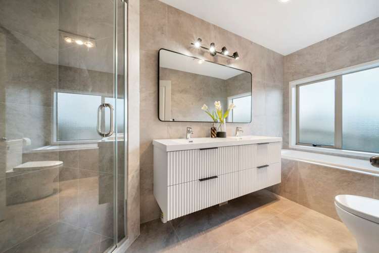 115 Kyle Road Greenhithe_12