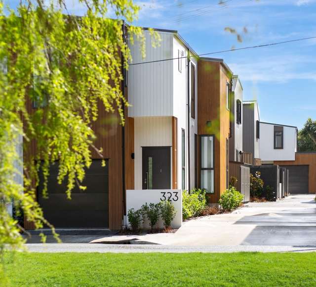 Price Reduction – Arguably the Hutt’s Best!