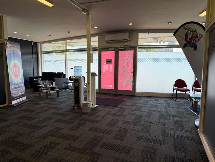 5 Lyttelton Avenue Porirua_1