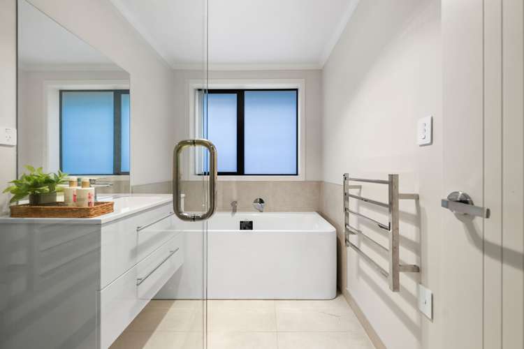 24 Te Tiireke Drive Glenview_14