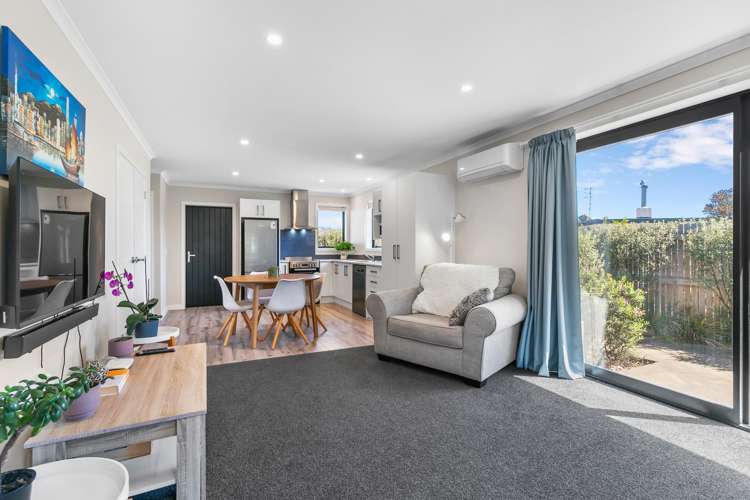 1/72C Queen Street Levin_3