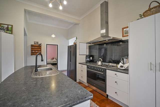 1006 Frederick Street Mahora_2