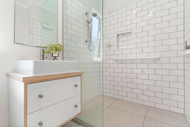 5 Massey Street Greytown_10