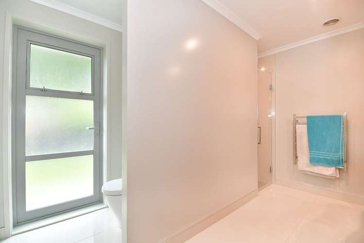 25 Hobbs Road Matakatia_18