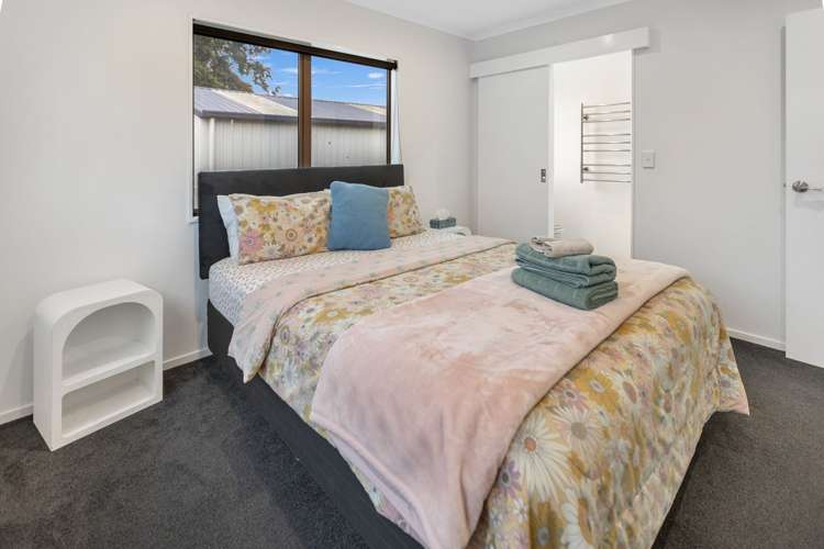 16 Mahanga Road Fairy Springs_11