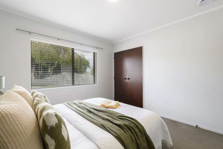 54 Heron Avenue East Matua_9