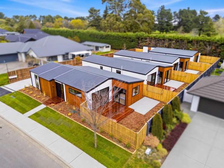 23 Carnaveron Drive Lincoln_2