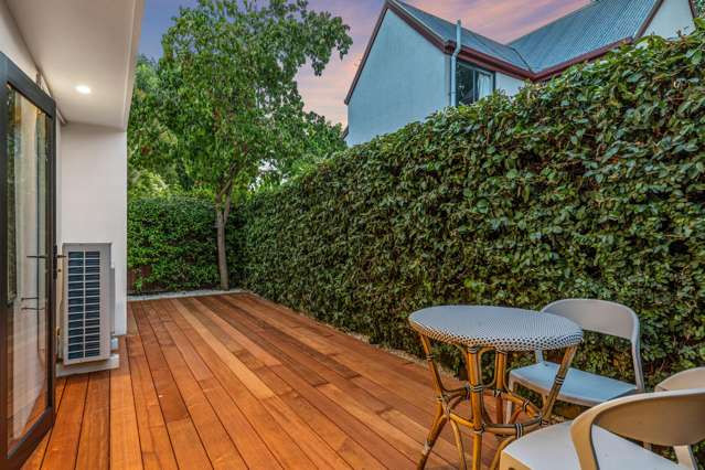 2/8 Mayfair Street Riccarton_4