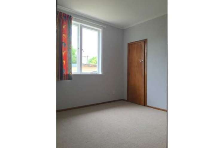 33 Tudor Road Henderson_7