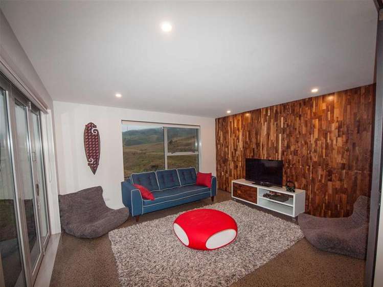 50 Melksham Drive Churton Park_9