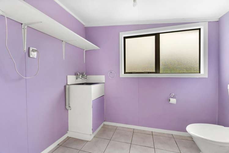 73 Great North Road Te Kamo_21