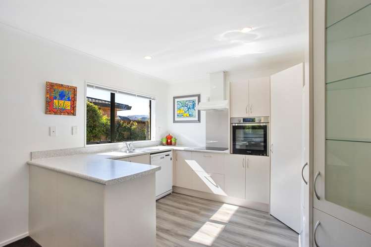 8/83 Langdale Avenue Paraparaumu_4