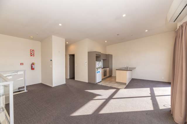 6/40 Hayton Road Wigram_1