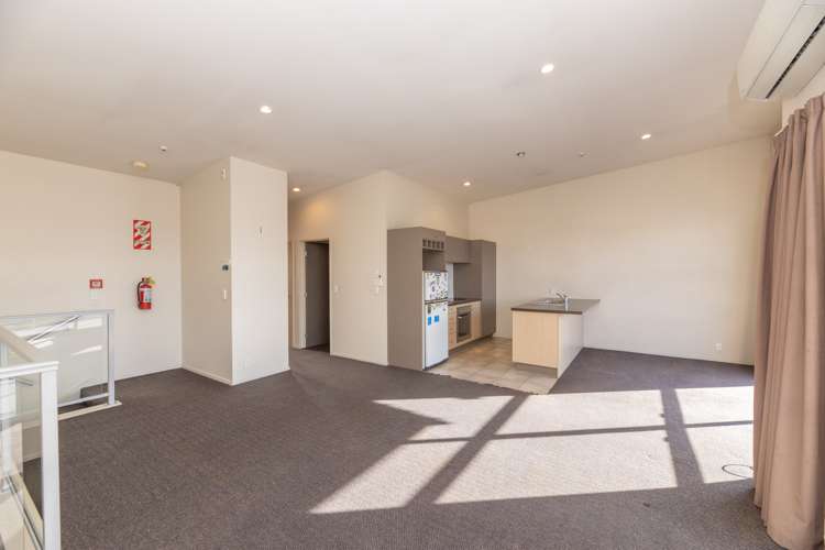 6/40 Hayton Road Wigram_1